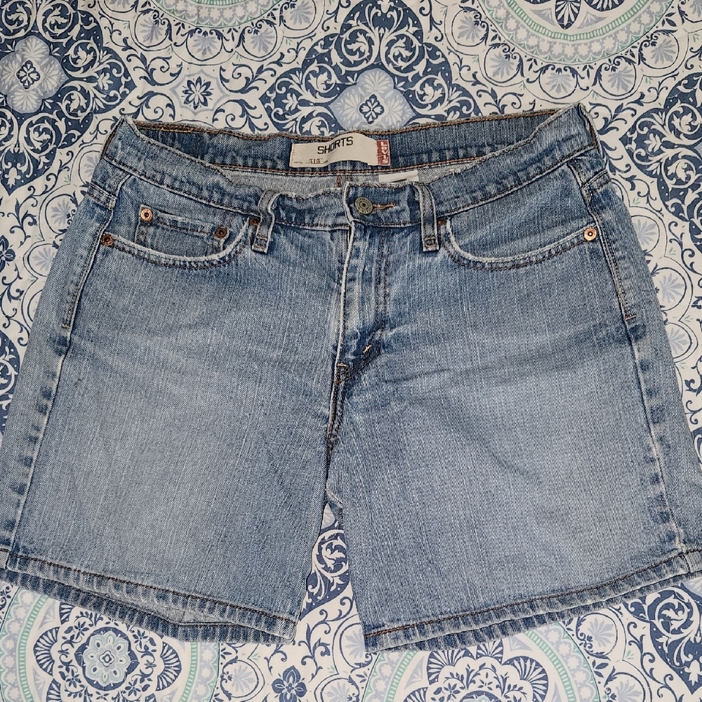 Levi's Blue Jean Shorts Classic Casual Style